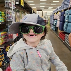 Meet your Posher, Cecilia